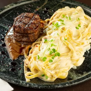 Fettuccine com Filé Mignon