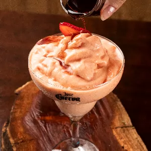 Creme de Mamão Papaya ao Licor Cassis.